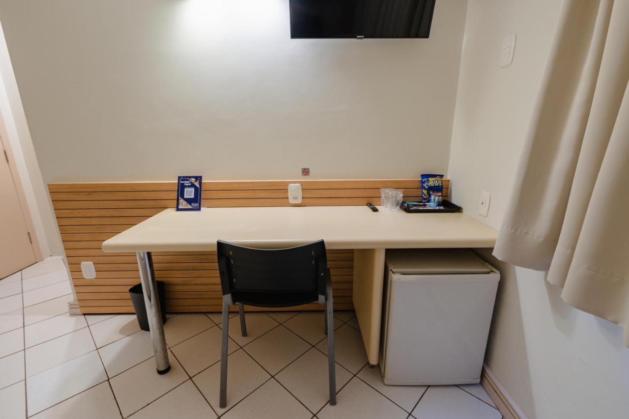 Hotel Caiua Express Umuarama Extérieur photo